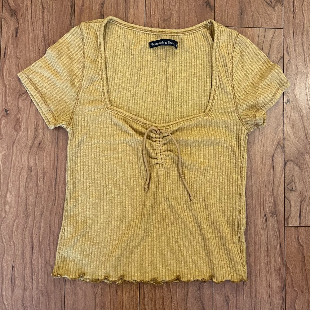 Abercrombie & Fitch Small Ribbed Knit Tie Front Short Sleeve Cropped T-Shirt
